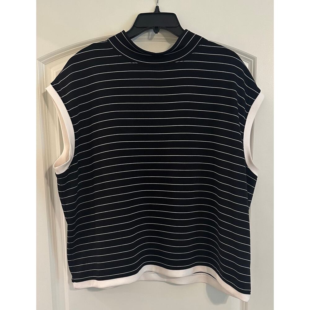 Stylus XXL Black Cream Sleeveless Mock Neck Colorblock Top